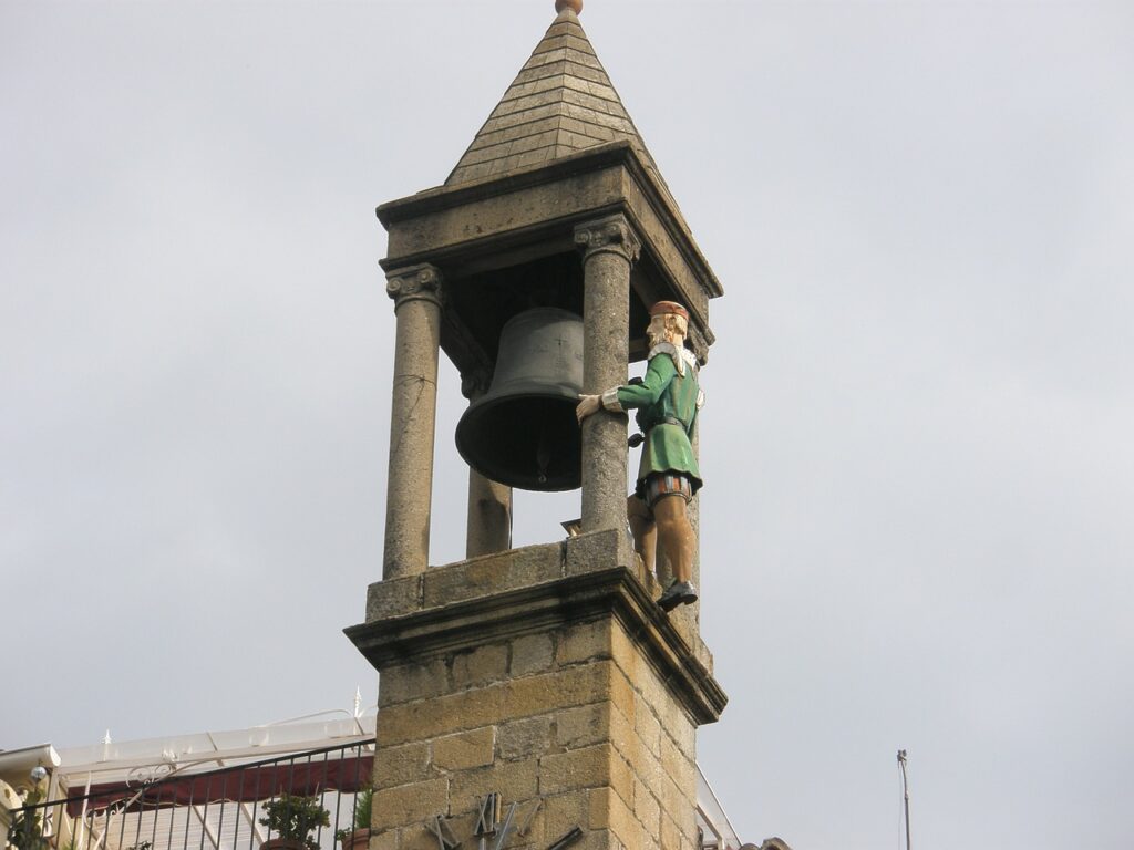 Plasencia Town Hall Bell