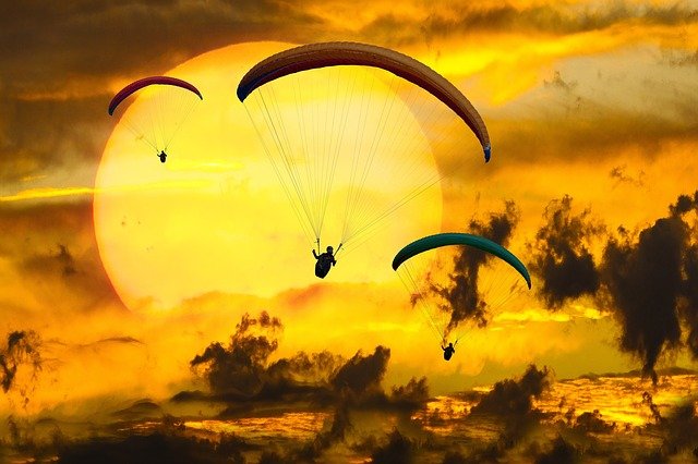 Paragliding Pelekas