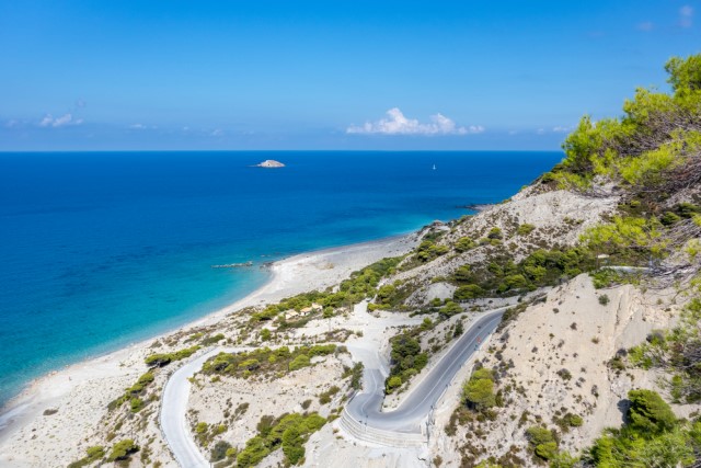 Lefkada road to a beach