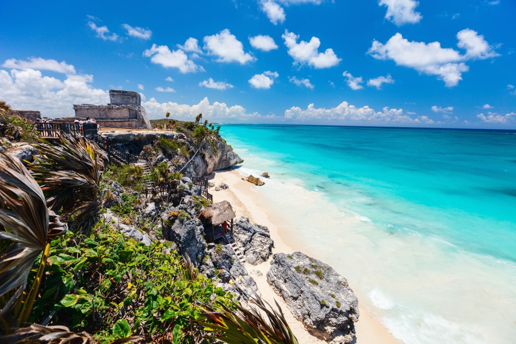 Beach Towns in Quintana Roo Featured Image